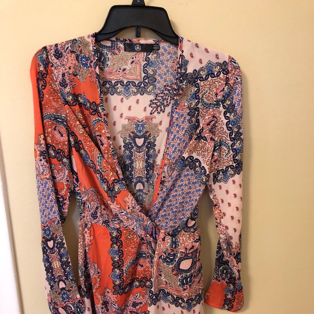 Dress - Picture 2 of 3